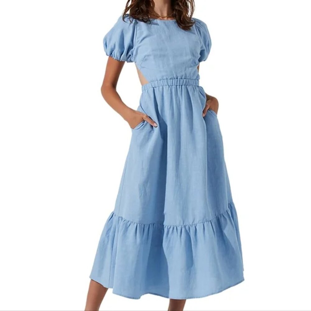 NWT ASTR the Label Light Blue Jelena Puff Sleeve Back Cutout Midi Dress - L